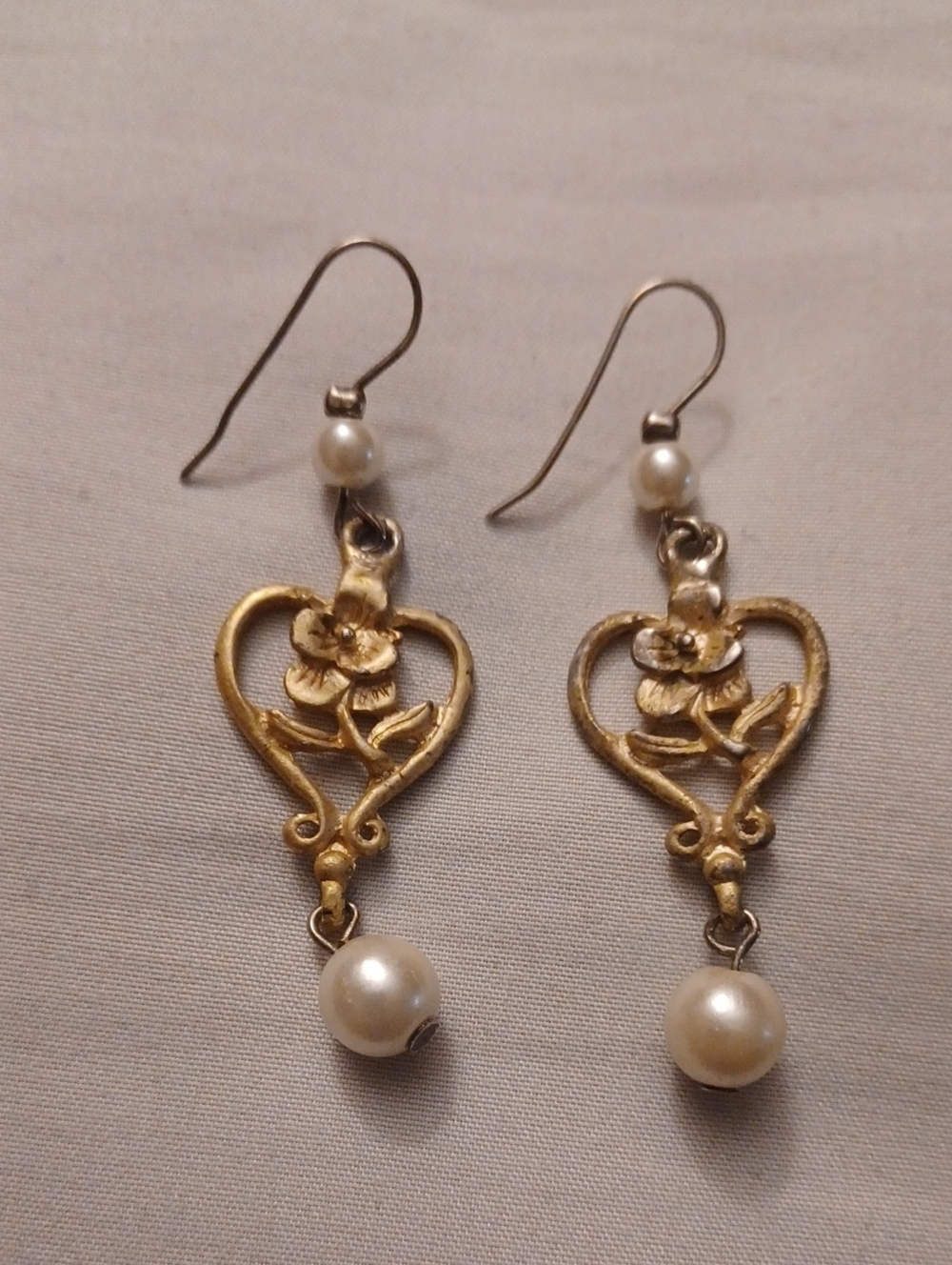 4/$40 Gold Floral Heart Pearl Drop Earrings